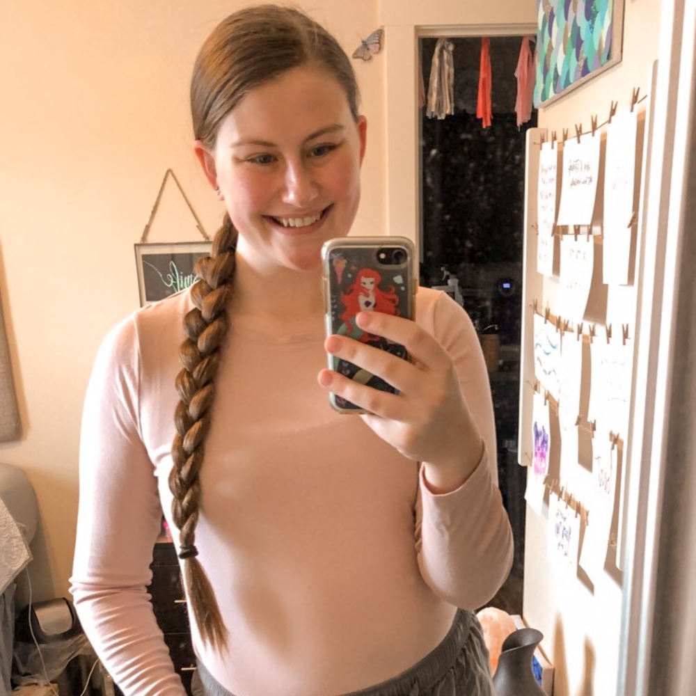 Meet your Posher, Claire